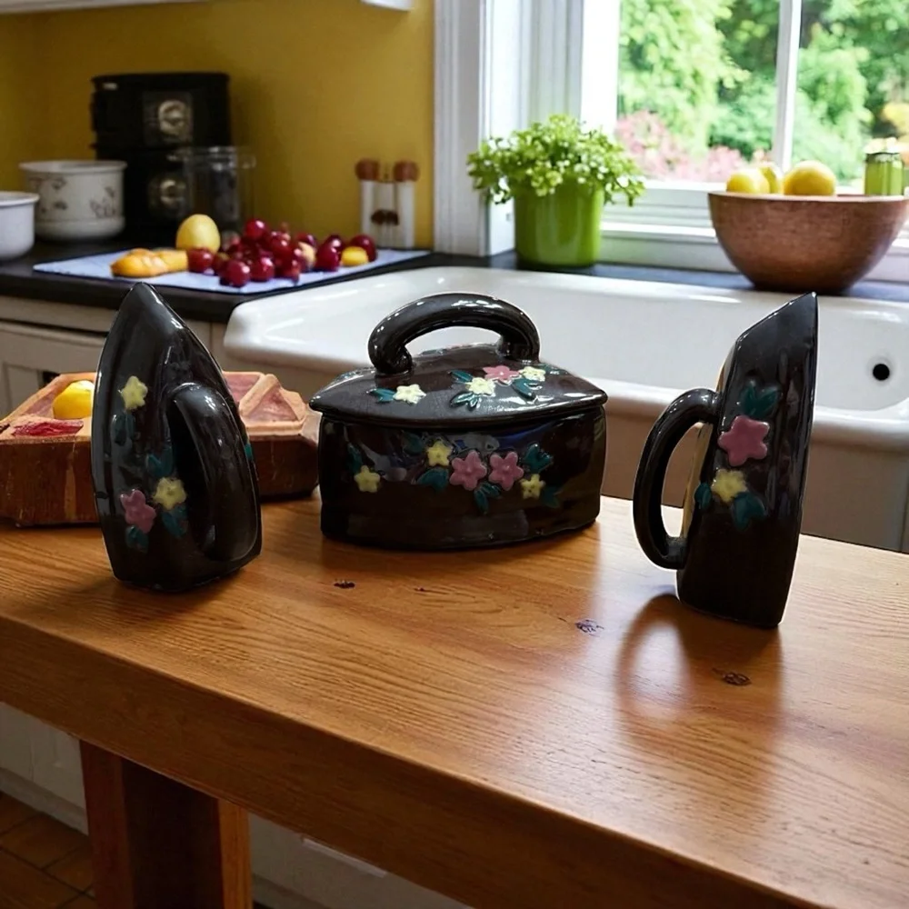VTG Japan Redware Iron Shaped Sugar Bowl Salt Pepper Shaker Set 3pc